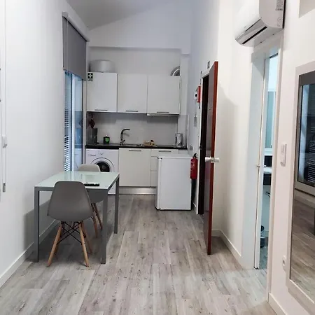 Tanoeiros Apartment *